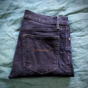 3/25$ Gap 1969 Legging Jean 27 4 Dark Wash Jeans